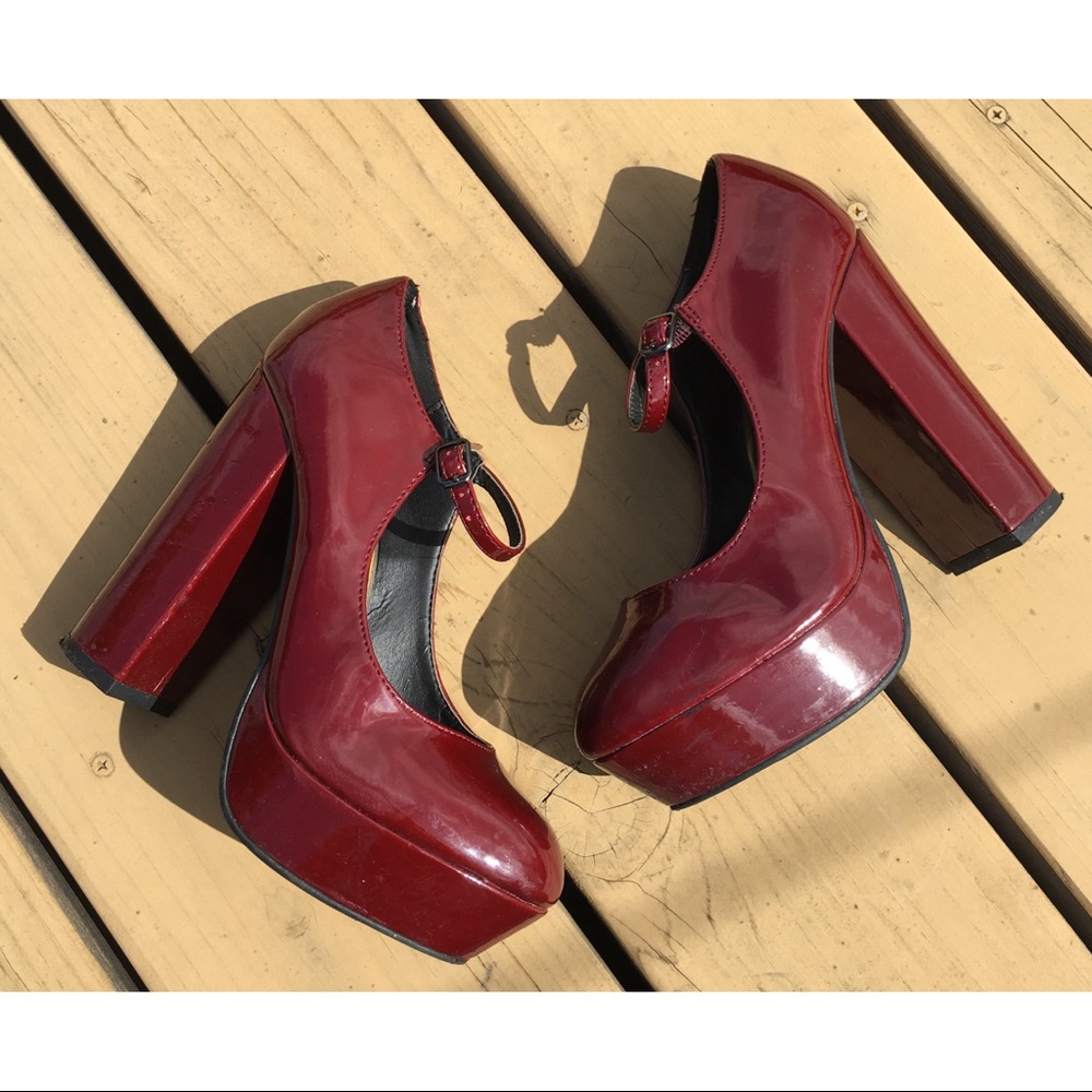 Retro chunky heel platform patent Mary Janes